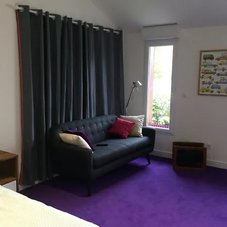 Maison Mitoyenne דירה *